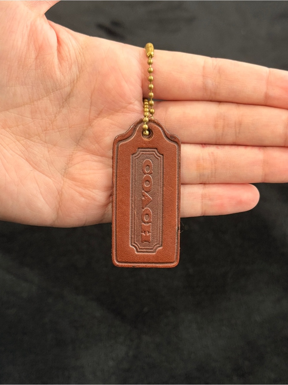 2.25" Medium Vintage Coach Leather Key Fob Bag Charm Keychain Hang Tag/Hangtag - Picture 2 of 4